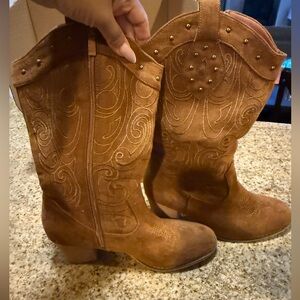 Brown Western-Style Women's Boots